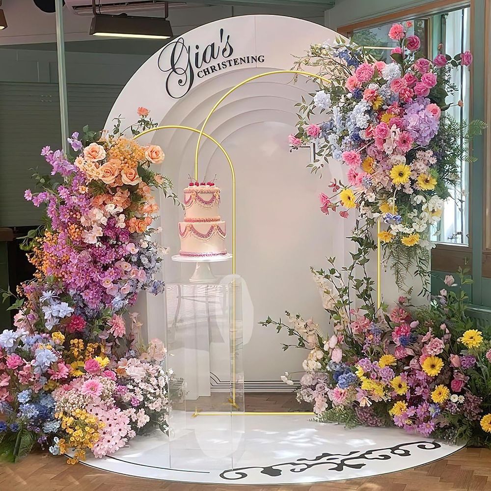 Arche dorée en métal pour mariage