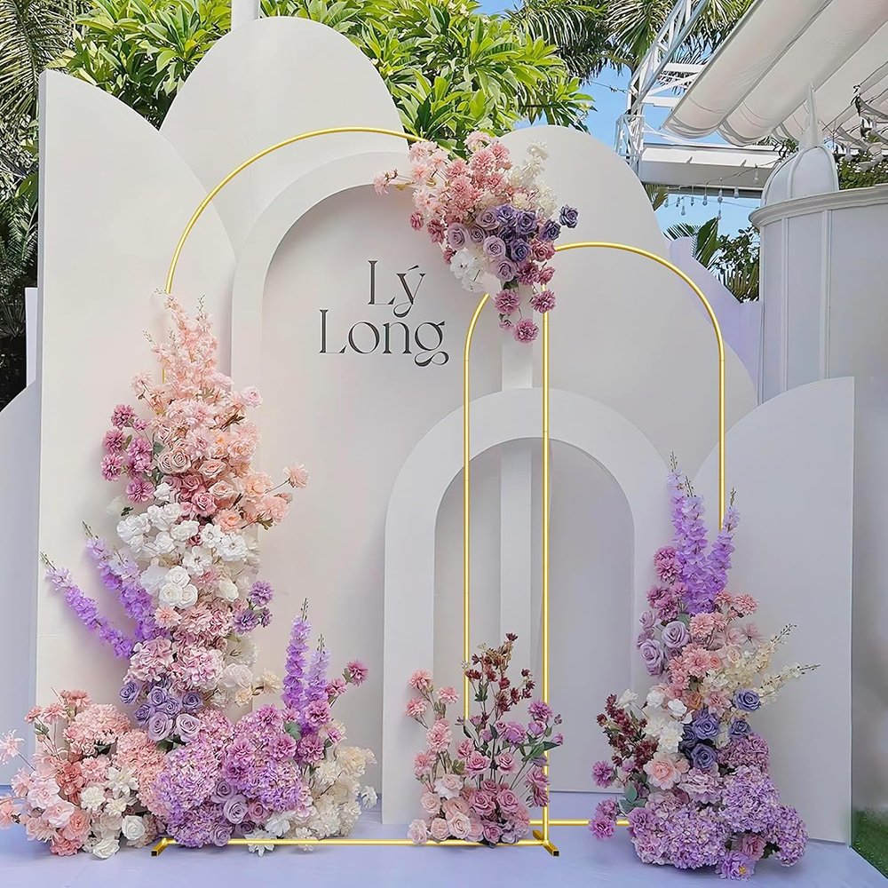 Arche dorée en métal pour mariage