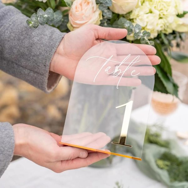 Numéro de table plexiglas en arche